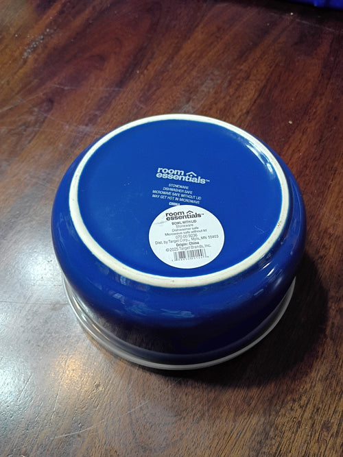 Bowl with lid